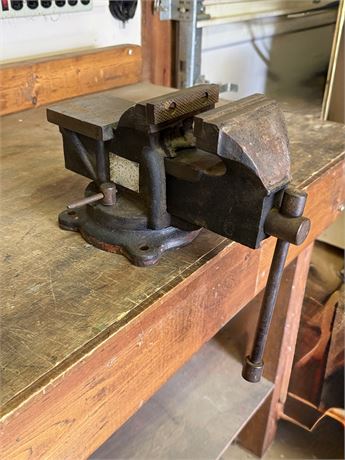 Bench Vise