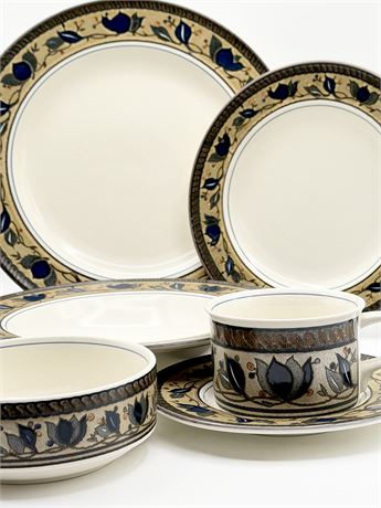 MIKASA ~ Arabella ~ 52 Assorted Pieces