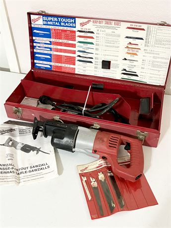 MILWAUKEE ~ Sawzall ~ Reciprocating Saw W/ Case
