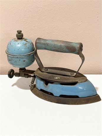 COLEMAN ~ Antique Model 4A Instant-Lite Enamel Gas Steam Sad Iron
