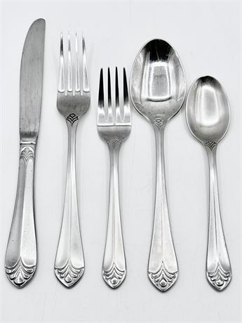 WALLACE SILVER ~ St Regis (Stainless) ~ 5 Piece Service For 10