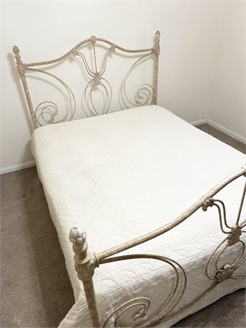 Queen Distressed Finish Metal Bed