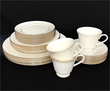 LENOX - Cosmopolitan Collection - “Hayworth” - 24 Pc