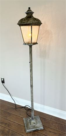 Painted Metal Street-Lamp Style  Dimmable Floor Lamp