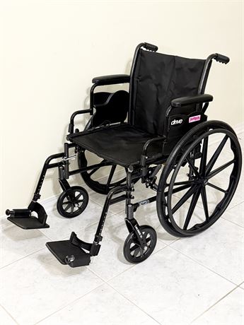 DRIVE ~ Cruiser III ~ Foldable Wheelchair