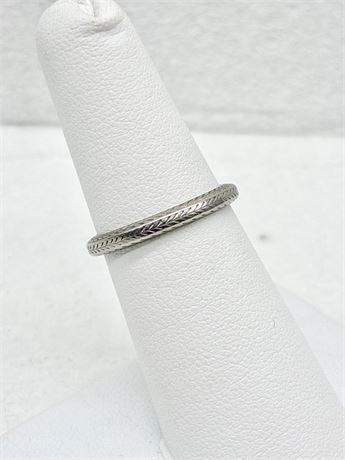 PLATINUM ~ Vtg Art Deco Style Size 6 Wedding Band