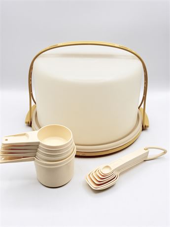 TUPPERWARE ~ 14 Piece Baking Must Haves