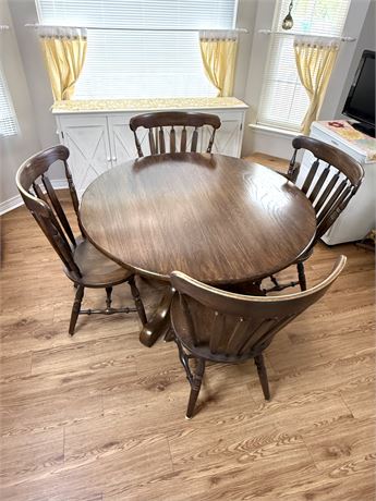 Round Wood Trestle Table and 4 Chairs