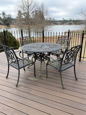 Cast Aluminum Outdoor 5-Piece Patio Set