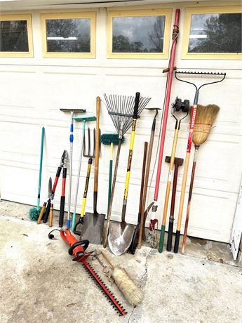 Lot of 20 Various Tools