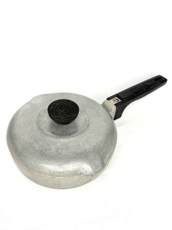 Wagner Ware Sidney O Magnalite Lidded Skillet 4504-P