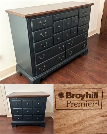 BROYHILL PREMIER~ 2-Piece Dresser Set
