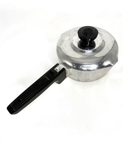 Magnalite GHC Sauce Pot with Lid - USA