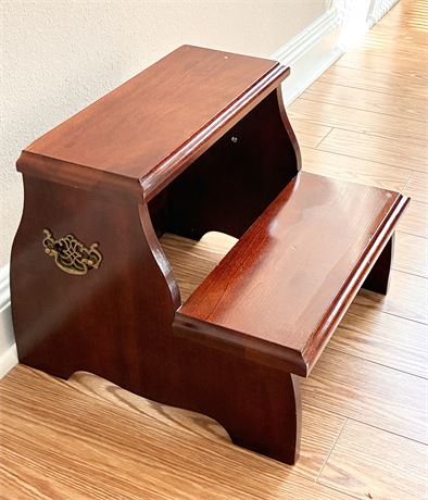 Solid Wood Traditional Two-Step Bed Stool