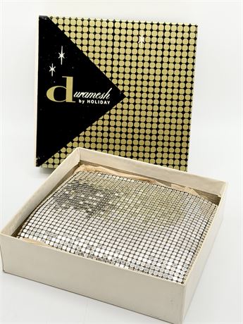 DURAMESH ~ Vtg. Silver Toned Mesh Clutch