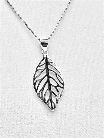 925 ~ Open-Work Leaf Pendant Necklace