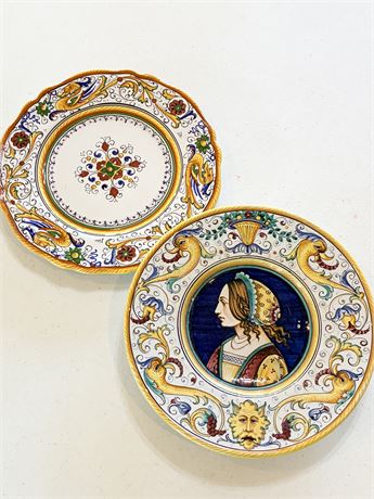 DERUTA POTTERY ~ Vtg Hand-Painted Majolica Plates