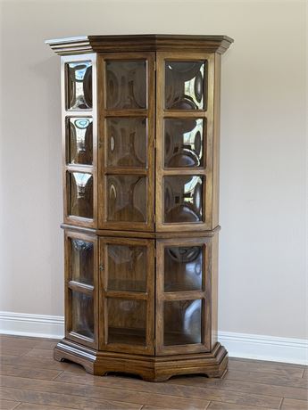 AMERICAN FURN. CO. ~ Solid Wood Lighted Curio Cabinet With Curved Glass Panels