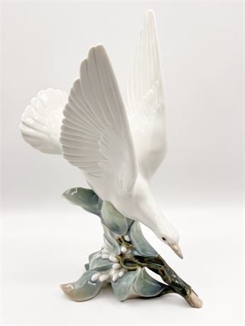 LLADRÓ ~ “Turtle Dove” ~ Porcelain Figurine ~ Model #4550
